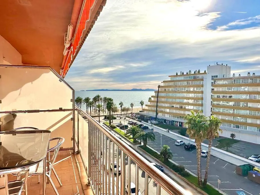 V023 - Roses Platja Apartment